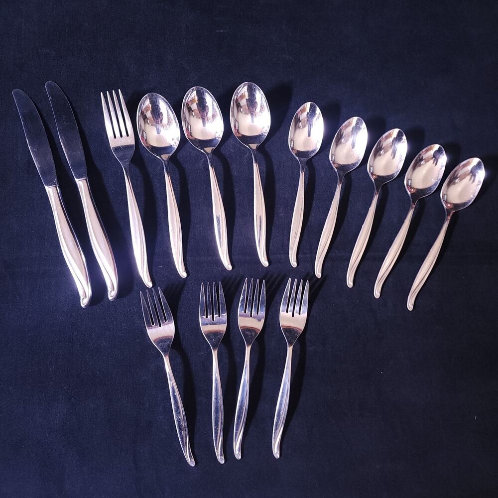 Oneida SURF MAID / CABANA Stainless 1881 Rogers Silverware 15 pc Dinner Set
